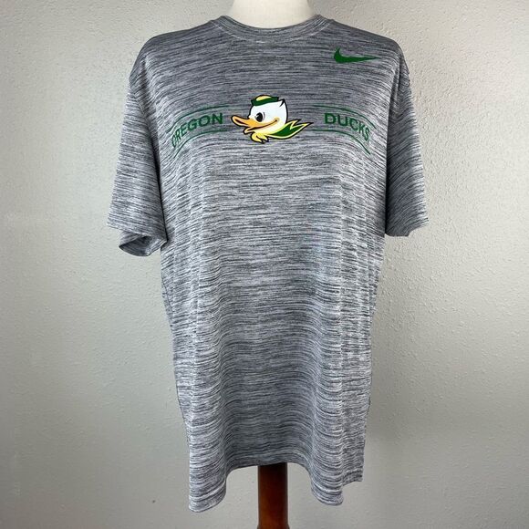 NWT Nike Oregon Ducks Dri-Fit T-Shirt Size L - Picture 1 of 6
